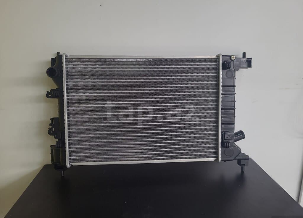 Su radiatoru Chevrolet Cobalt