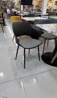 Stul, Qarışıq rəng — şəkil 1
