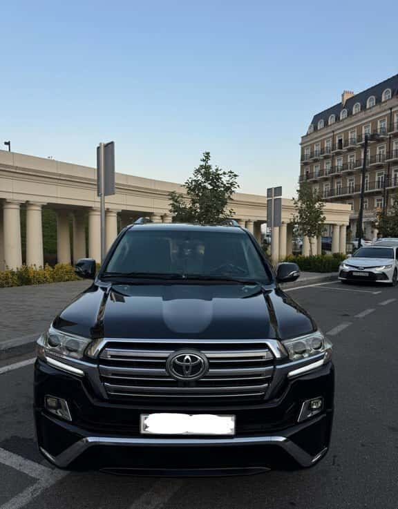 Toyota Land Cruiser, 2011 il, 182000 km, 4 L - Tenderyard