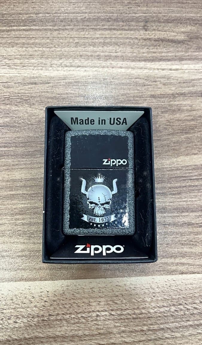 Alışqan Zippo 28660