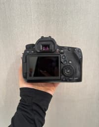 Fotoaparat Canon 6D Mark II body — şəkil 2