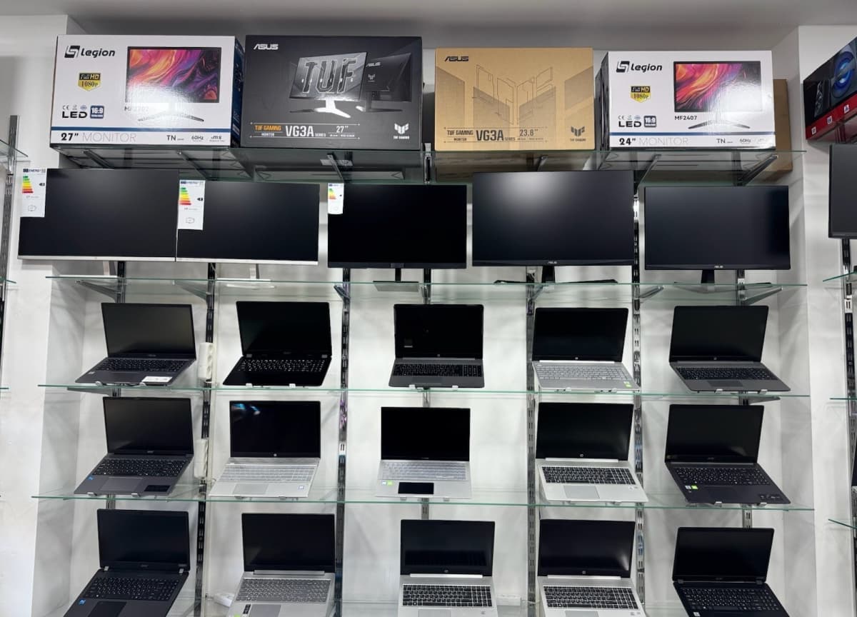 Lenovo markalı notbuk, Boz rəng