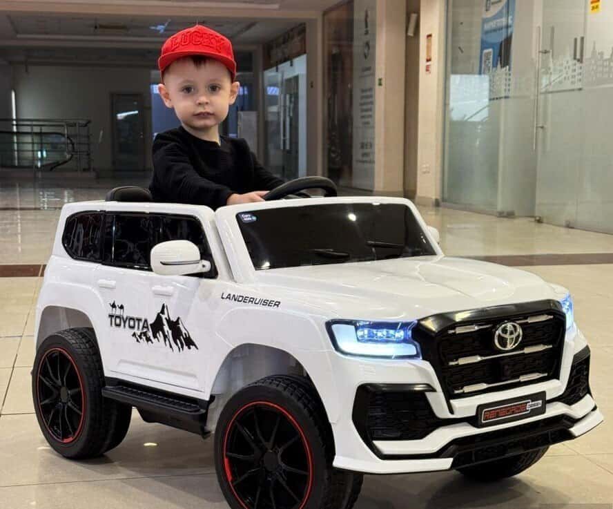 Uşaq elektromobili Toyota Land Cruiser 12V 4WD - Tenderyard