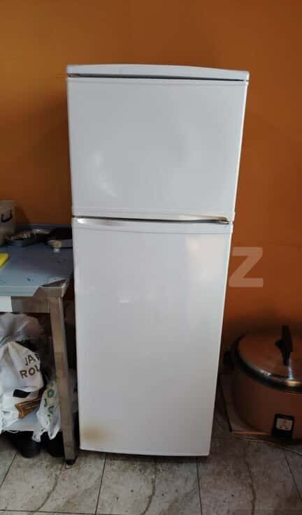 Indesit refrigerator - Tenderyard