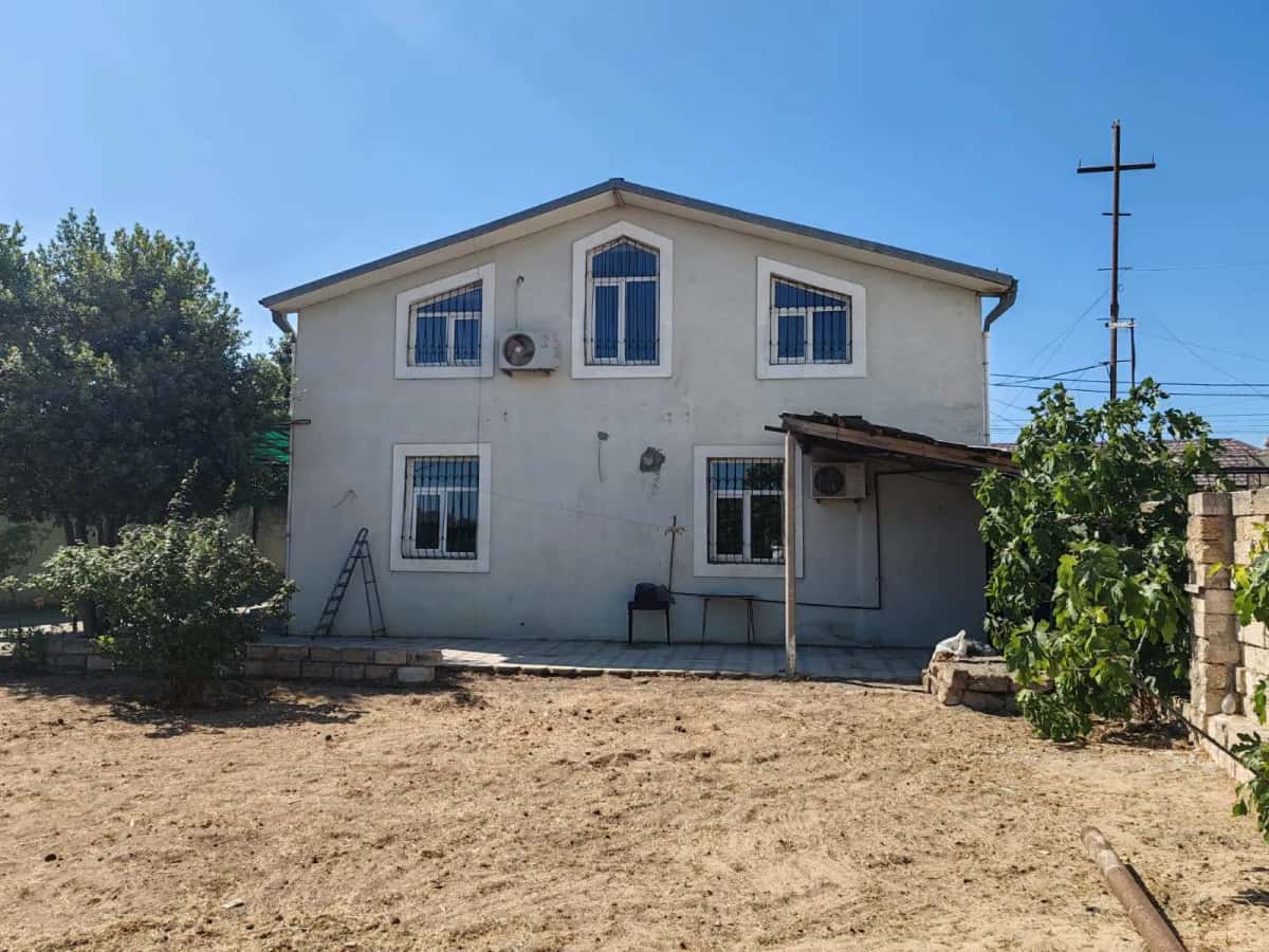 5 otaqlı həyət evi 200 m² satılır - Tenderyard