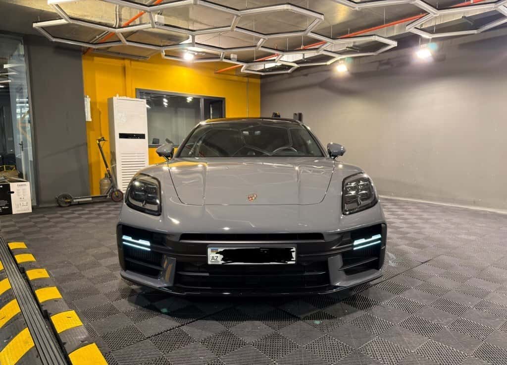 Porsche Panamera GTS, 2024, 8200 km, 4000 L - Tenderyard