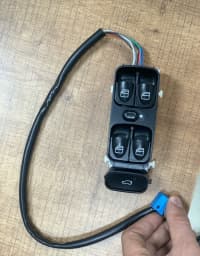 Şüşə qaldıran düymə bloku Mercedes W203 — şəkil 13