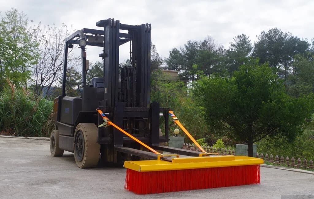 Avtokar üçün süpürgə başlığı 1520 mm