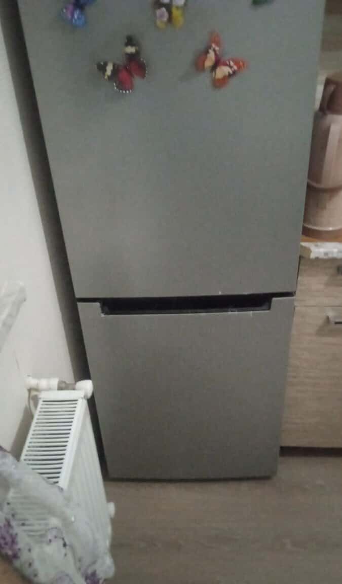 Hotpoint refrigerator - Tenderyard