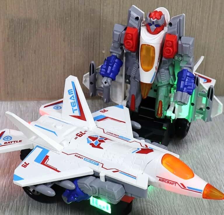 Pultla idarə olunan transformasiya edən robot təyyarə - Tenderyard
