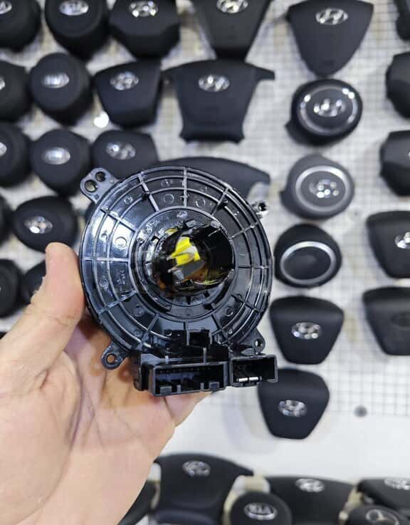 Steering wheel clock spring for Volkswagen Passat - Tenderyard
