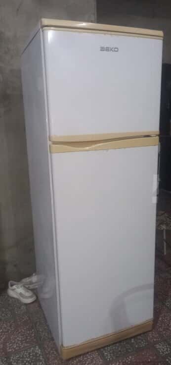 Indesit refrigerator - Tenderyard