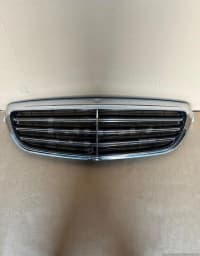 Radiator barmaqlığı Mercedes W213 Maybach 2021 — şəkil 13