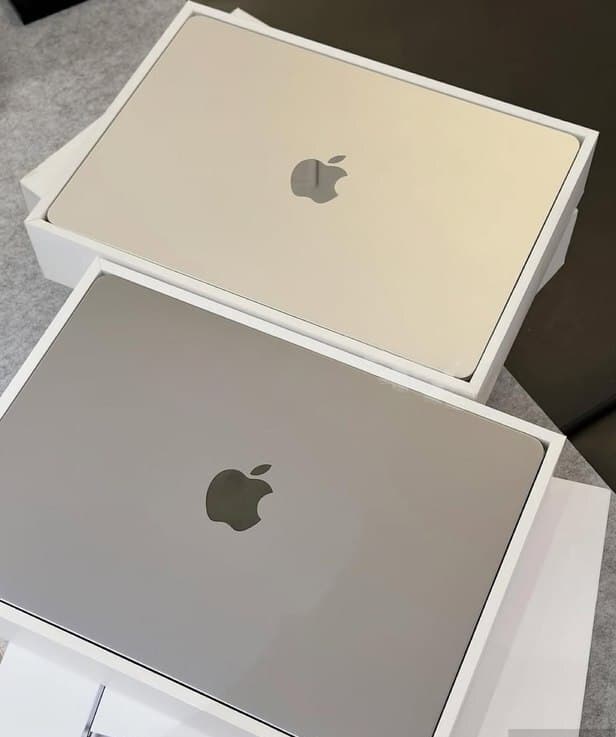 Apple markalı notbuk, Boz rəng