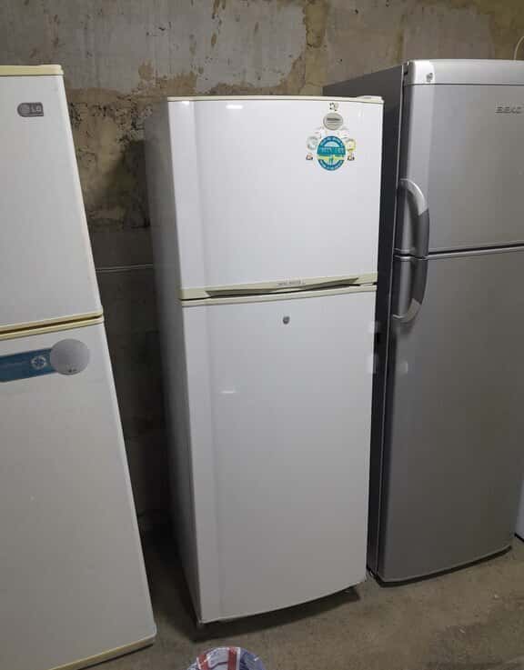 Indesit refrigerator - Tenderyard