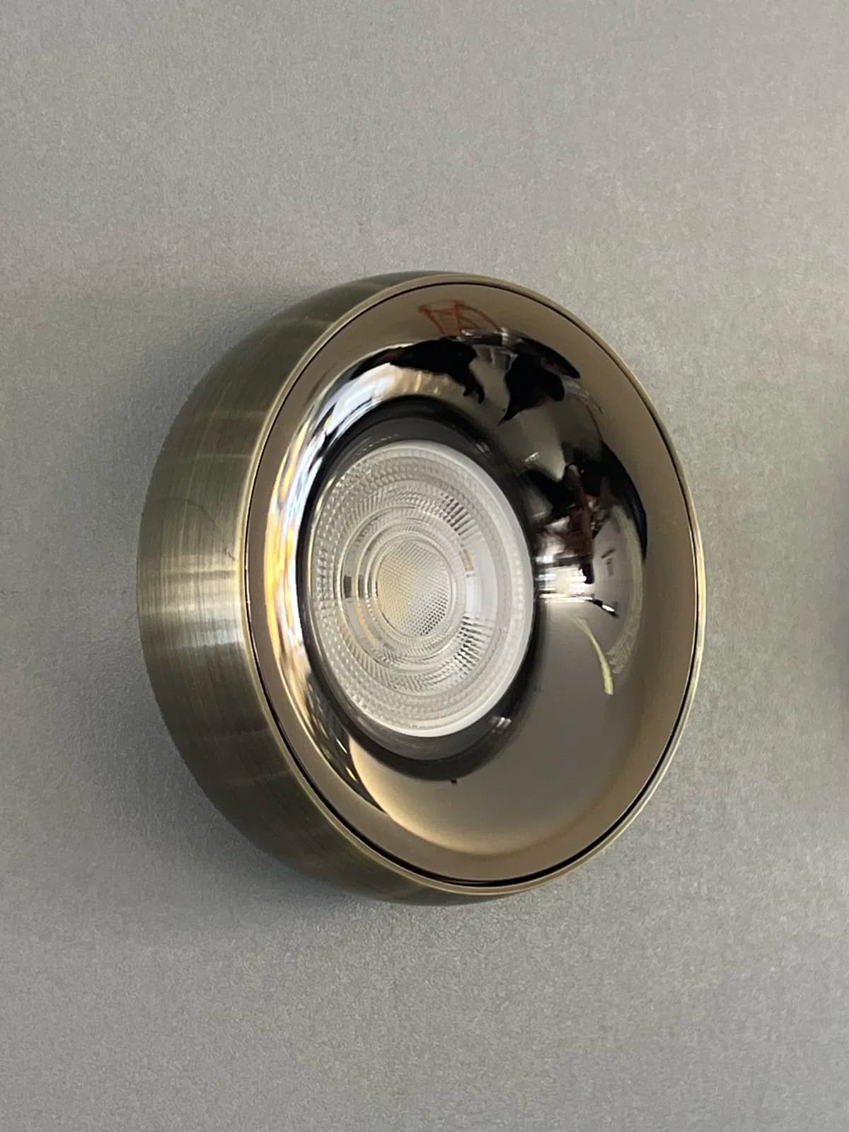 LED lampa, Qəhvəyi rəng