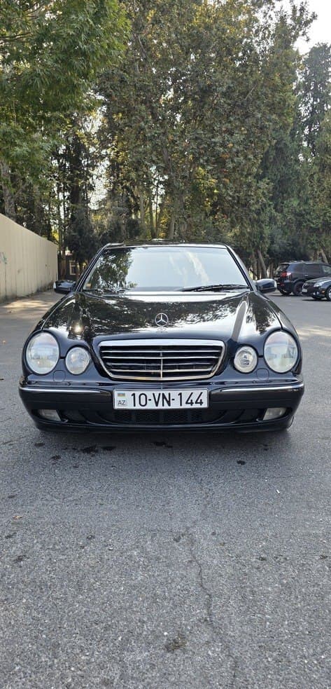 Mercedes E 240, 2000 il, 810353 km, 2.6 L