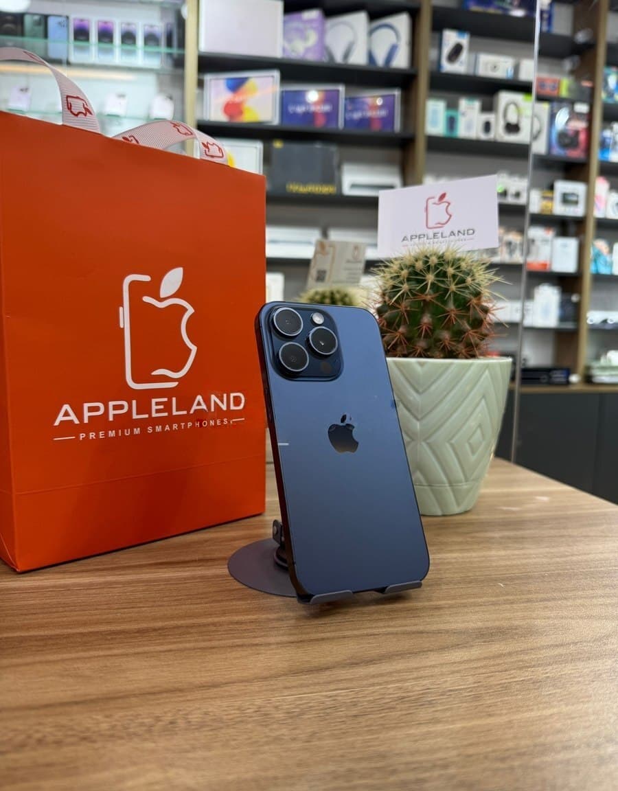 Apple iPhone 15 Pro, 8 GB
