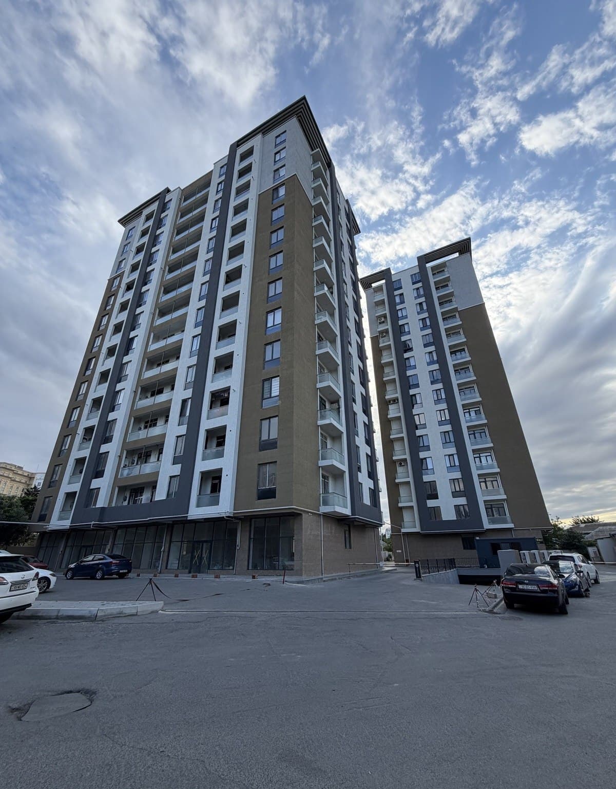 3 otaqlı mənzil 113 m² satılır