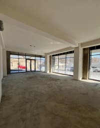 102 m² Təmirsiz obyekt kirayə verilir Bakı, Yasamal r. — şəkil 1