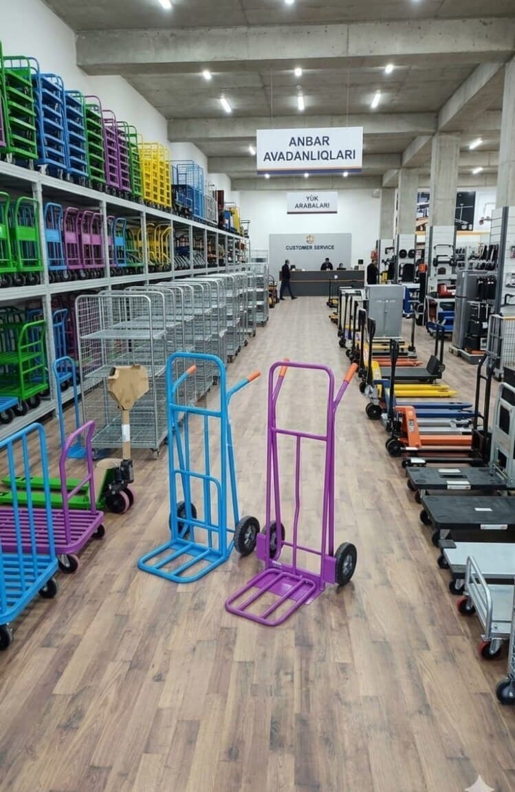 Yük arabası metal konstruksiyalı