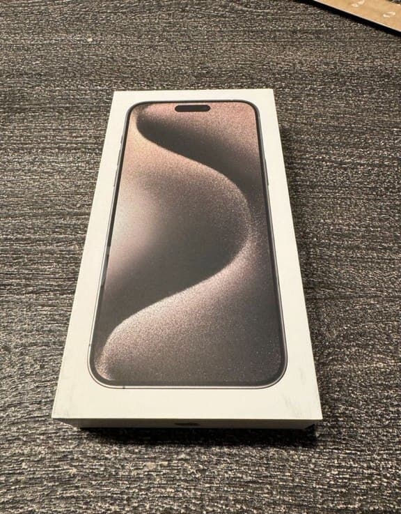 Apple iPhone 15 Plus, 8 GB