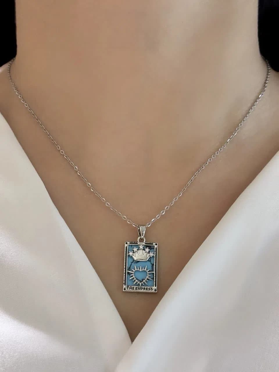 Asma bəzək The Empress GR-05, polad, gümüşü-mavi