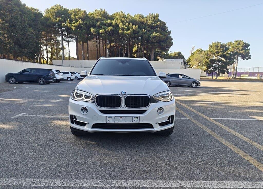 BMW X5, 2017 il, 151459 km, 2000 L