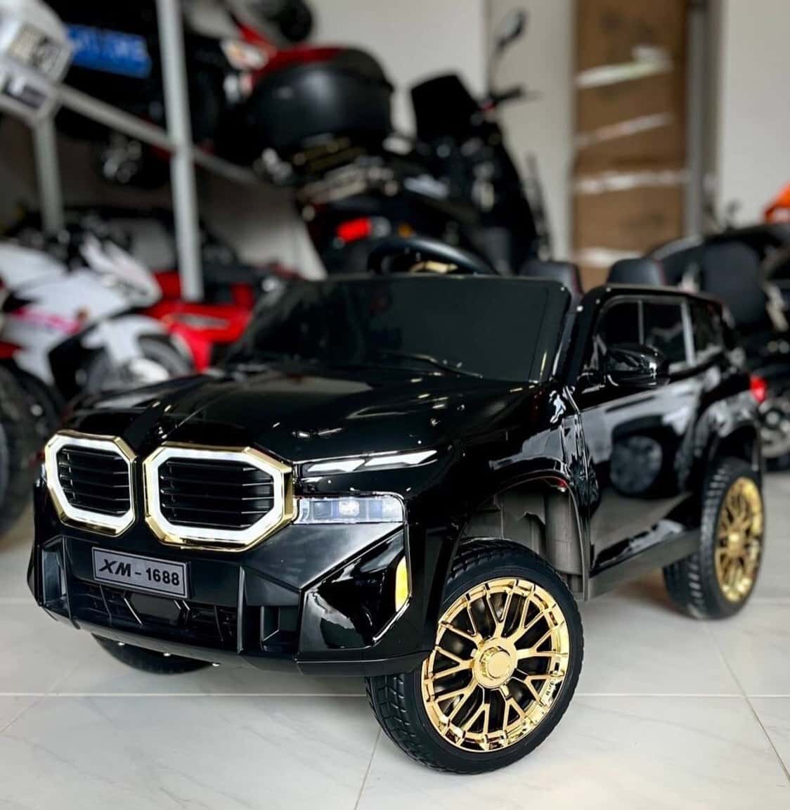 Uşaq elektromaşını BMW XM - Tenderyard