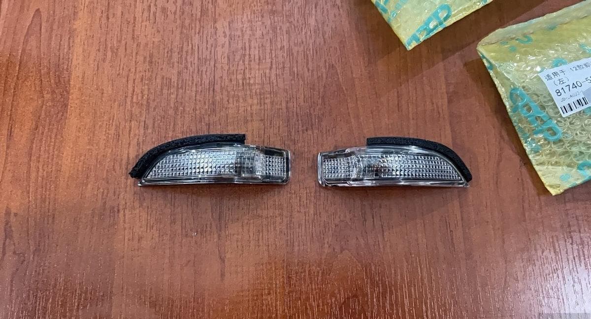 Güzgü dönmə işığı Toyota Aqua və Toyota Fielder