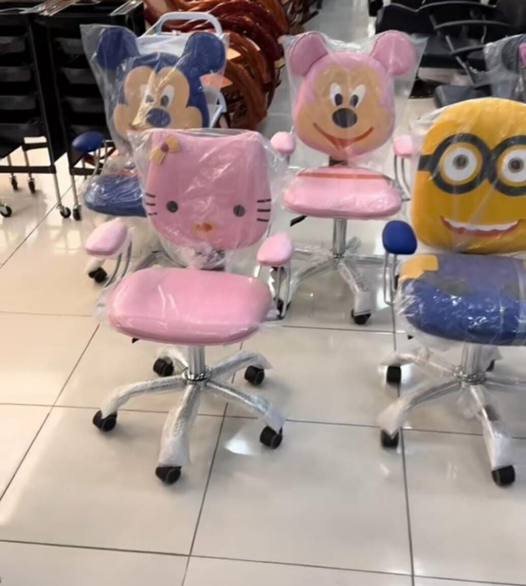 Qarışıq rəng, Ofis üçün kreslo