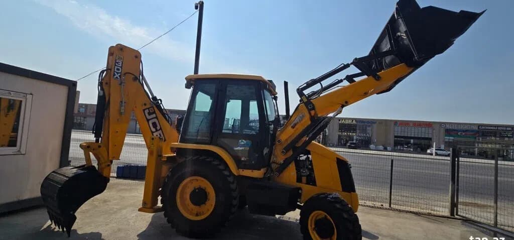 Ekskavator yükləyici JCB 3DX, 2025 il