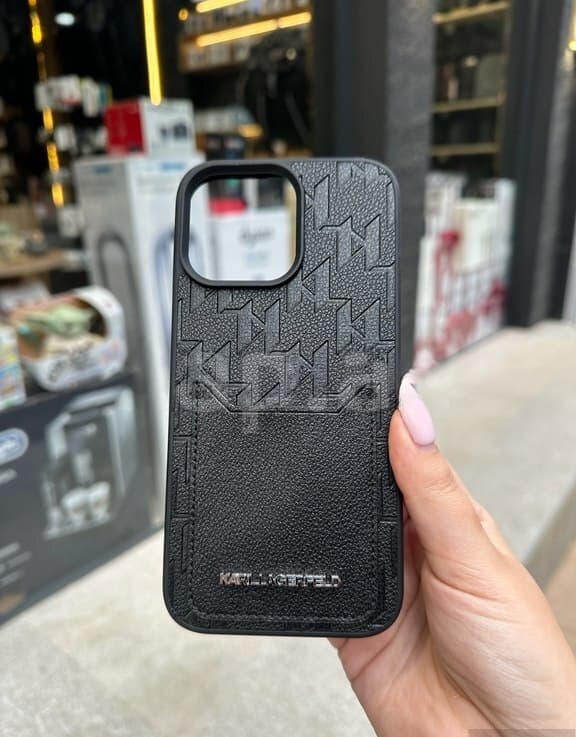 Telefon arxalığı Karl qara