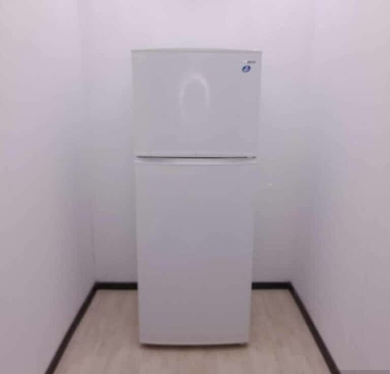 Indesit refrigerator - Tenderyard