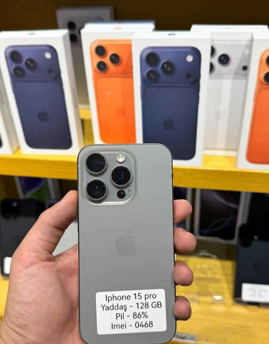 Apple iPhone 15 Pro, 8 GB