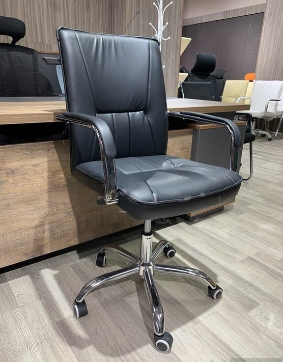Qara rəng, Ofis üçün kreslo