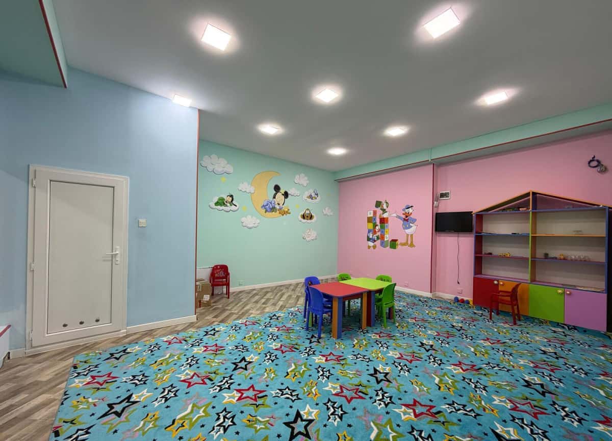 500 m² Əla təmirli obyekt satılır - Tenderyard