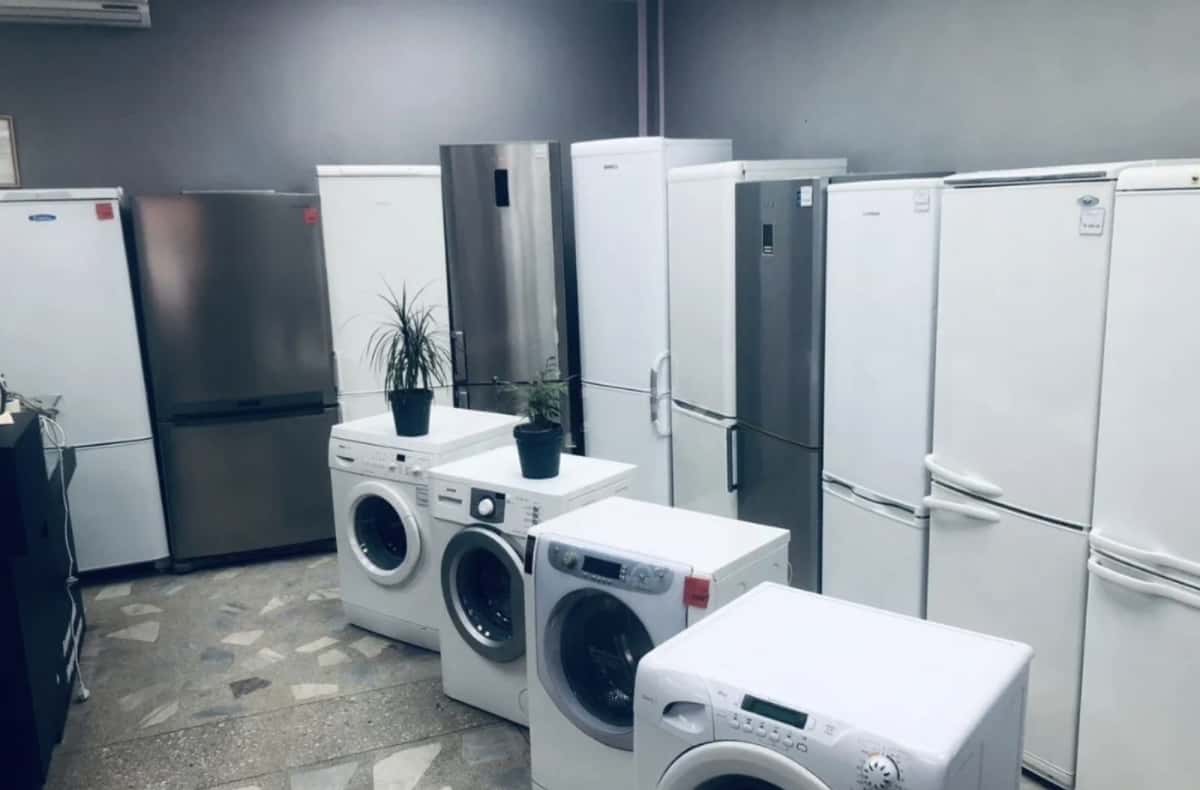 Indesit refrigerator - Tenderyard