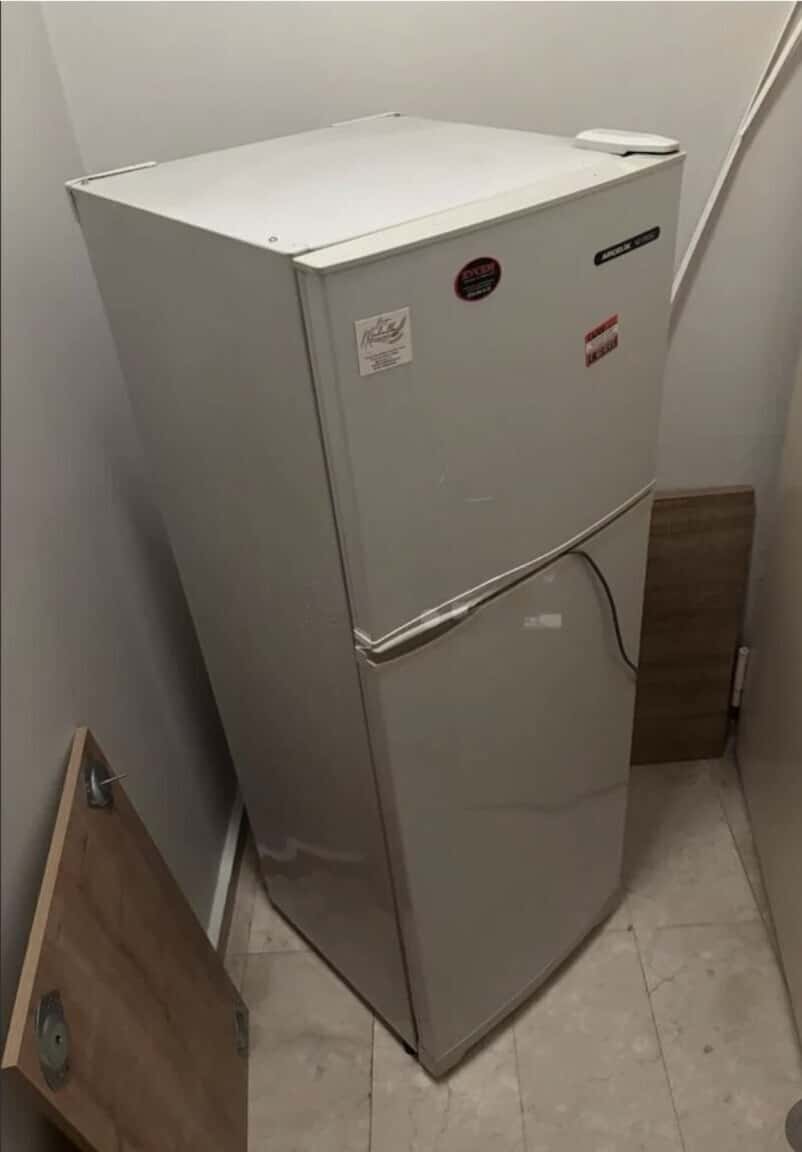 Indesit refrigerator - Tenderyard