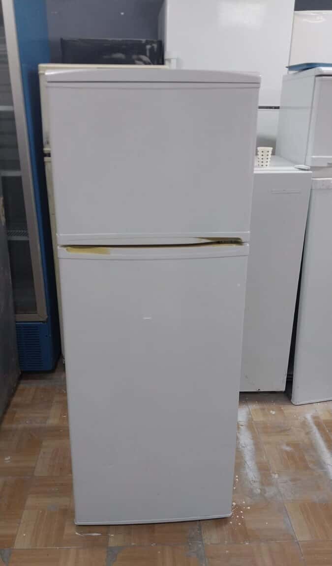 Indesit refrigerator - Tenderyard