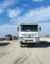 Yük maşını HOWO Sinotruk 9.5L 2014 — şəkil 1