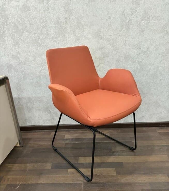 Qarışıq rəng, Ofis stulu