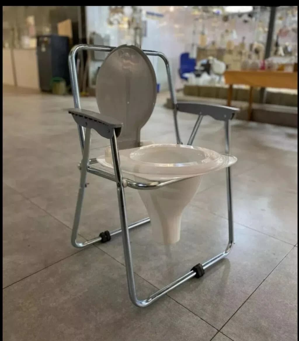 Xəstə üçün sanitar kreslo (qarşok)