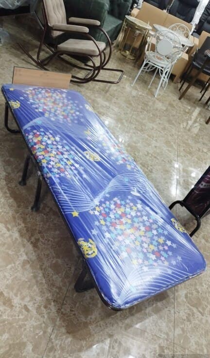 Metal çarpayı, Qarışıq rəng