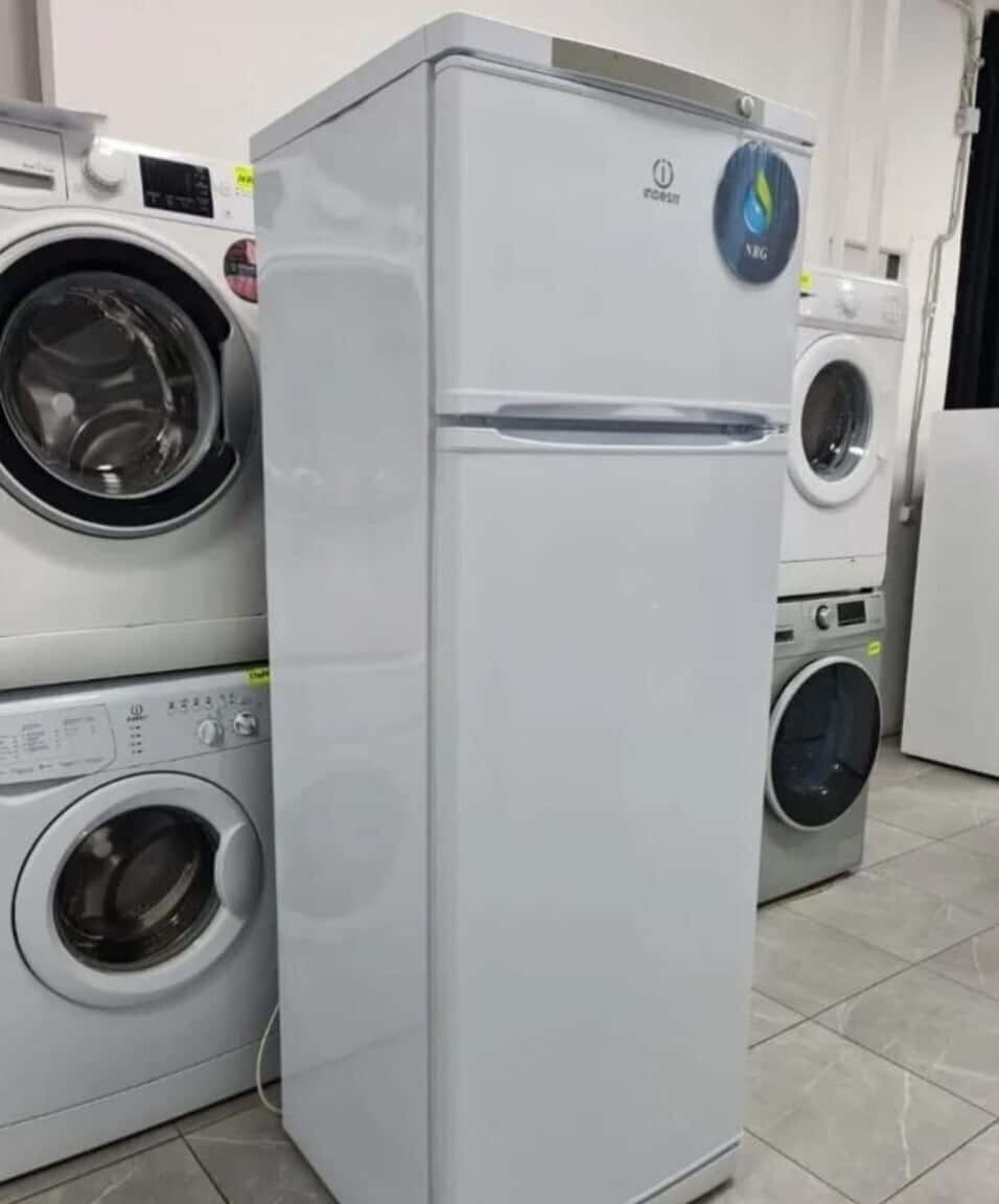 Indesit refrigerator - Tenderyard