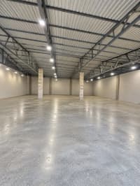 265 m² sahəsi olan anbar kirayə verilir — şəkil 4