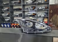 Ön fara Toyota Aqua 2018 LED — şəkil 1