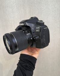 Fotoaparat Canon 80D + 18-55mm STM obyektiv — şəkil 1