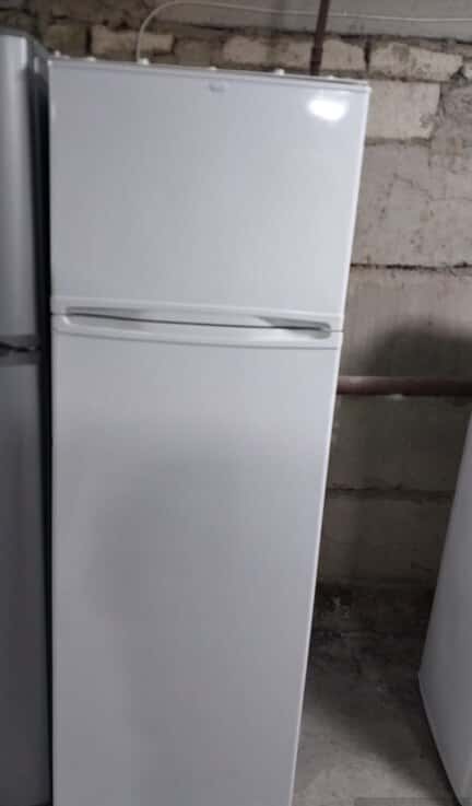Indesit refrigerator - Tenderyard