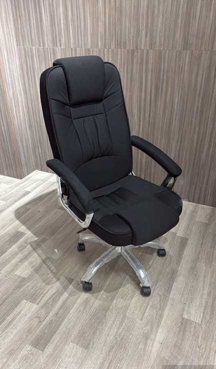 Qara rəng, Ofis üçün kreslo